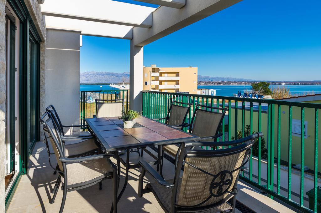 Queen Beach Apartments 宁 外观 照片