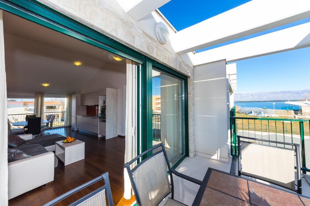 Queen Beach Apartments 宁 外观 照片