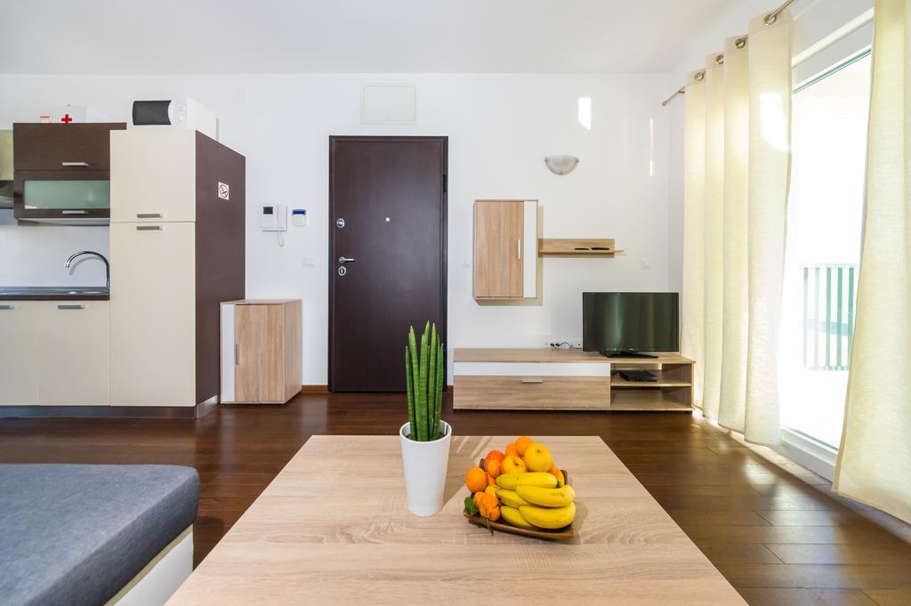 Queen Beach Apartments 宁 外观 照片